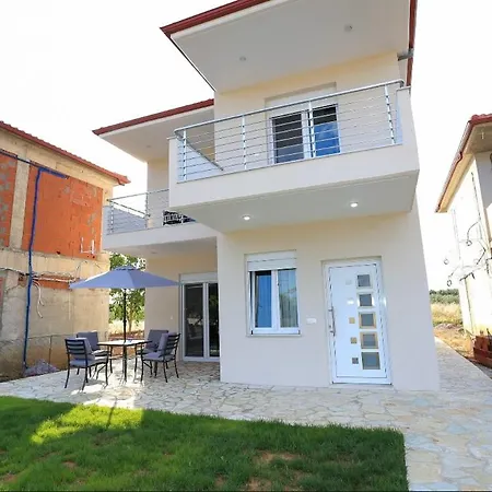 Stenija Villa Paralia Dionisiou