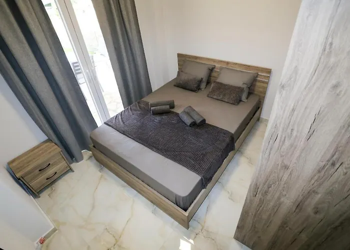 Stenija Villa Paralia Dionisiou